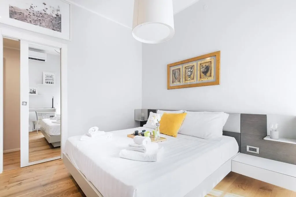 Apartament Easylife - Beautiful Flat With Balcony Pta Venezia Mediolan